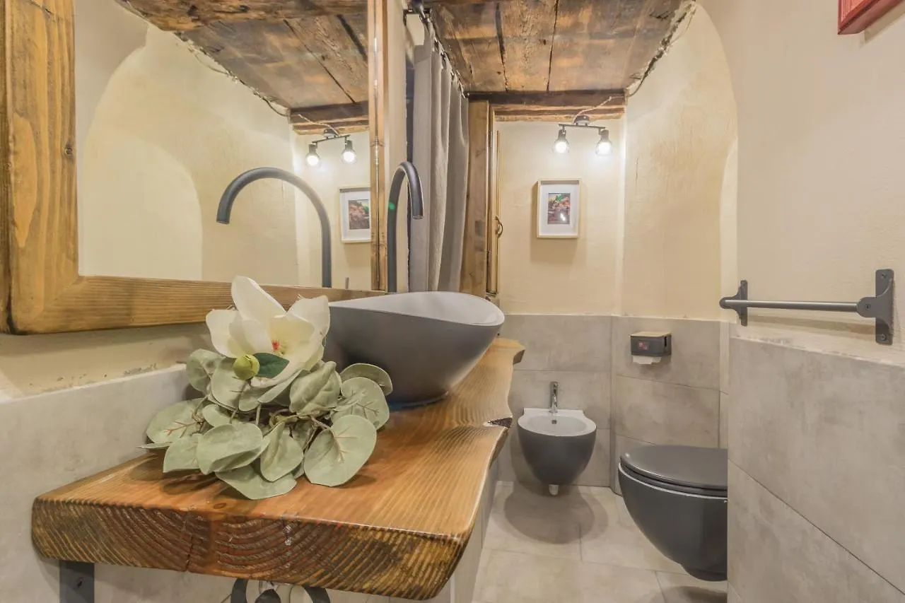 Casa Cavalli Varenna Italia